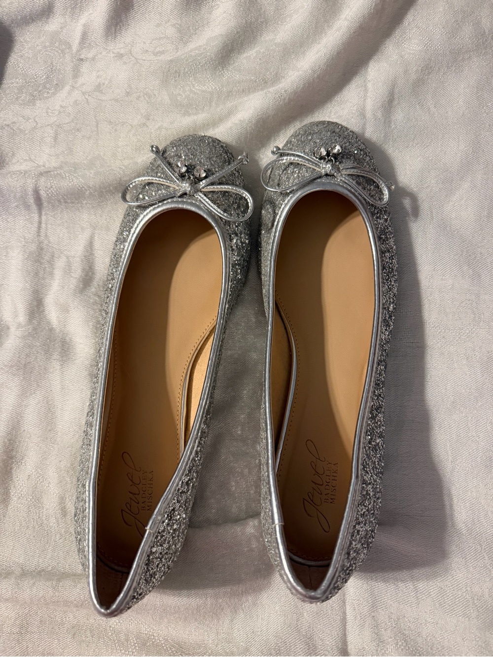 Jewel Badgley Mischka Sparkling Silver Bow Flats ( No Box)